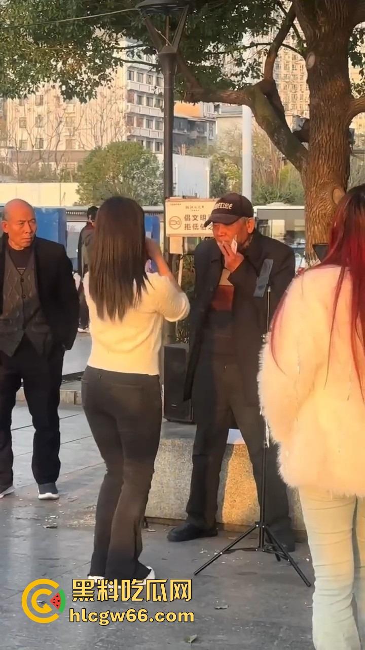 山西晋城榜一大哥线下打赏真实版拒绝中间商，拒绝平台抽成主播秒送身，钱花在刀刃上！-5