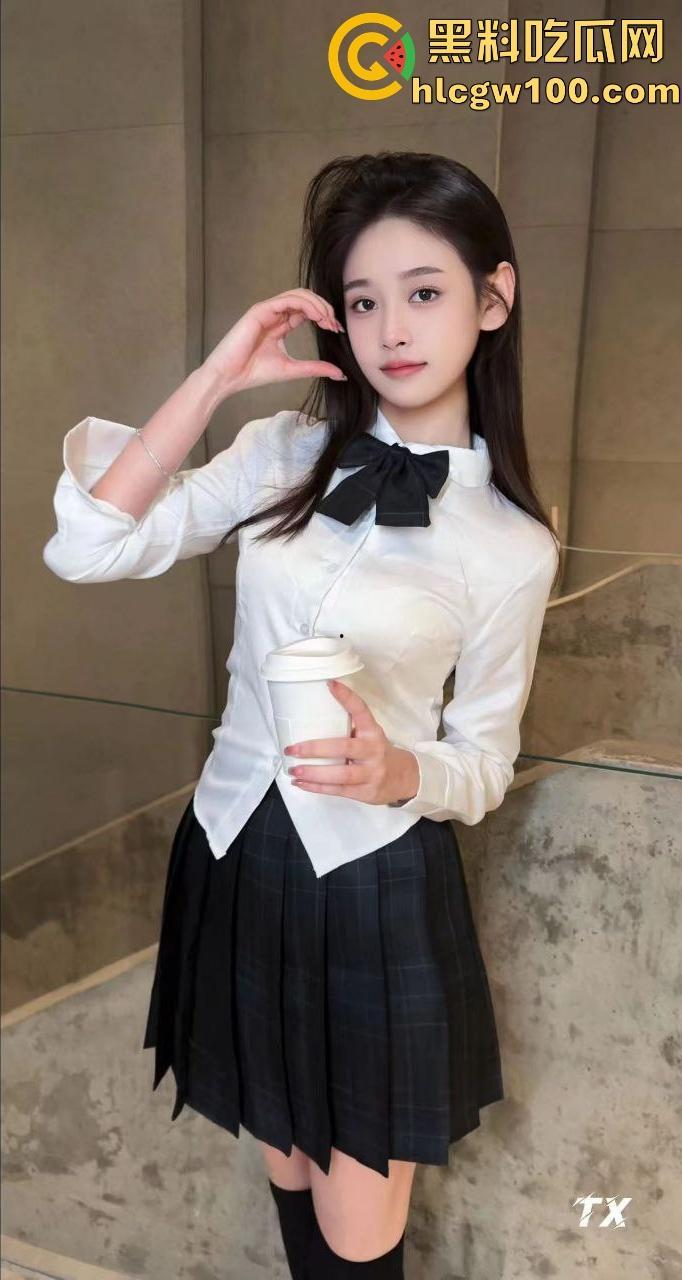 黑丝高跟电击鲍鱼了解一下,少女被调教到淫叫抽搐,带电的鲍鱼咬一口怕是连舌头都麻,你敢吃电击鲍鱼吗?-1