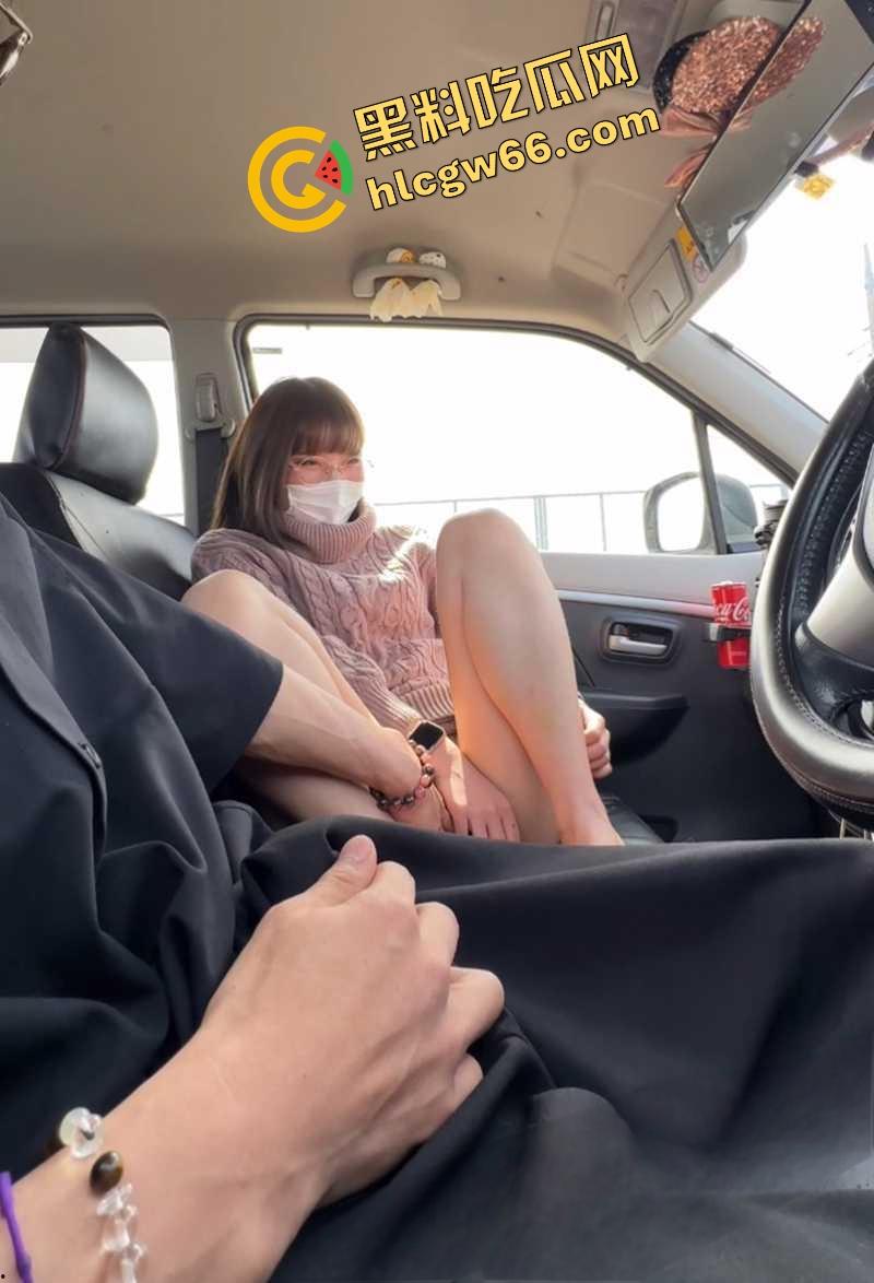 日本眼镜援交妹初次车震就榨精上瘾,乖乖女秒变扭腰母狗身上摇屁股榨精,骑大叔猛摇浪叫求射!-3