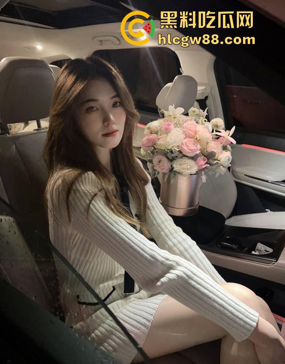 极品高颜值小母狗【黎欢欢】在高级私人餐厅玩露出 粉嫩的奶头 吃着主人的鸡吧,内容炸裂!-2