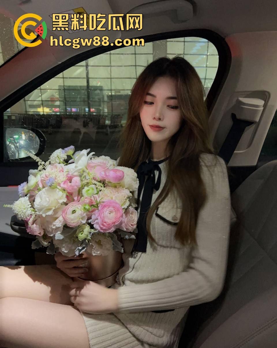 极品高颜值小母狗【黎欢欢】在高级私人餐厅玩露出 粉嫩的奶头 吃着主人的鸡吧,内容炸裂!-3