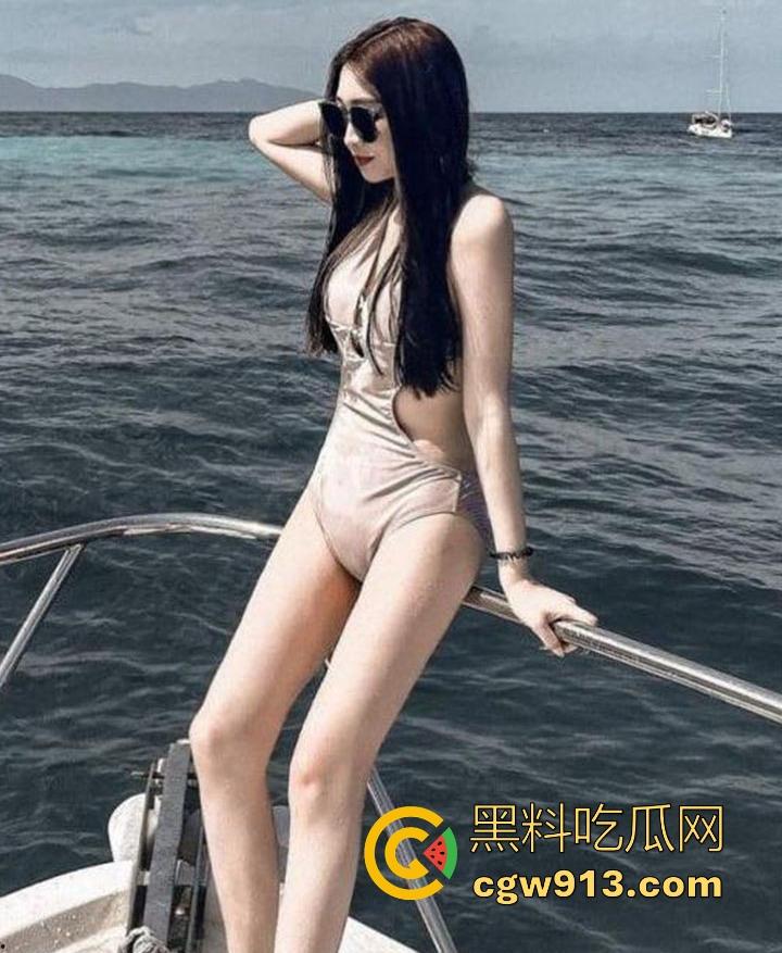 武汉师范学院【吴芊萤】表面上清纯得像朵白莲花，私下里她是超级骚货，性技高超得让男友欲仙欲死！-1