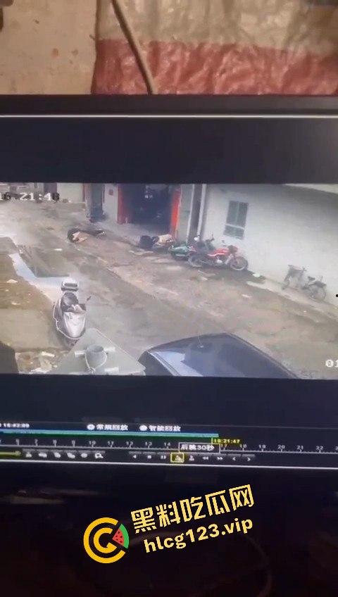 广东潮州发生恶性斗殴事件,一男子被当街砍死,另一人被警方当场抓获,凶手直接被判死刑!-7