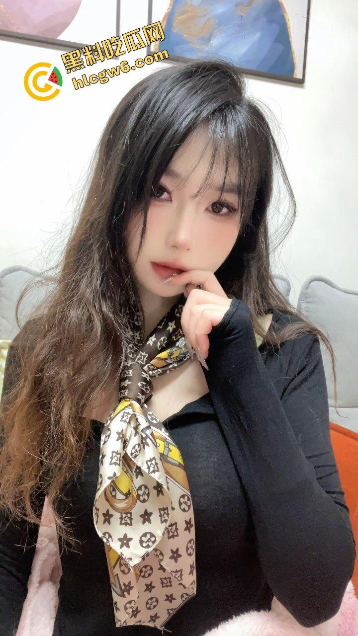 抖音湖南化工职业学院反差骚逼『杨洋』圆润大雷上位骚穴骑乘 抠逼流水超淫荡!原创独家曝光流出!-5