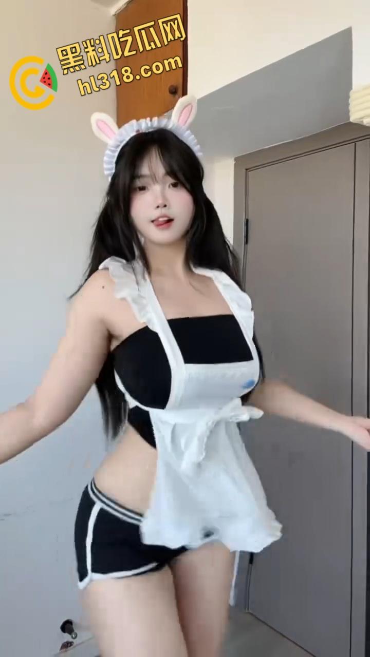 抖音网红【可爱的肉巴】,极品巨乳私拍福利流出,各种角度展示丰满肥臀,私下绝对是性感小母狗 !-2