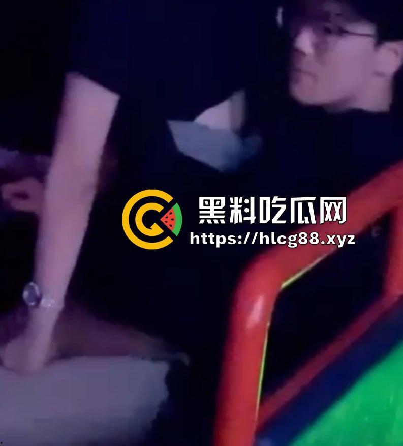 辽油三高『王庸昊』盘锦布车酒吧操白丝女,被隔壁捉偷拍,微信群疯传!-4