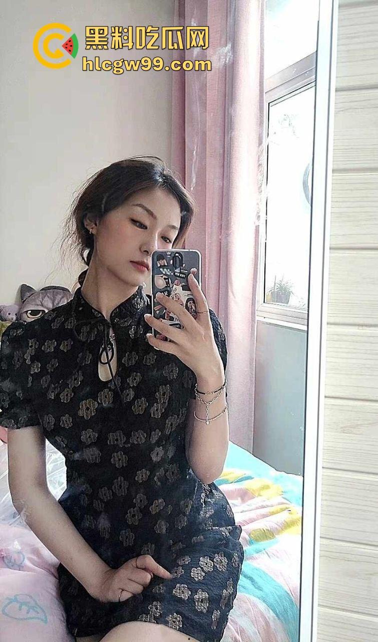 长春反差律师【吴惠玲】约炮自拍曝光,极品的颜值母狗,熟女骚劲让人射了还想干!-3