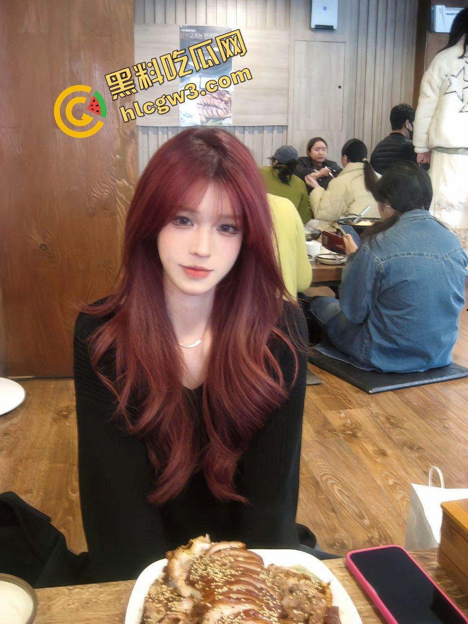 海南琼海人妻渣男偷情反差学生妹『周敏瑶』楼顶情趣睡衣后入猛蹬 黑丝爆操淫荡邂逅！原创独家曝光！-5