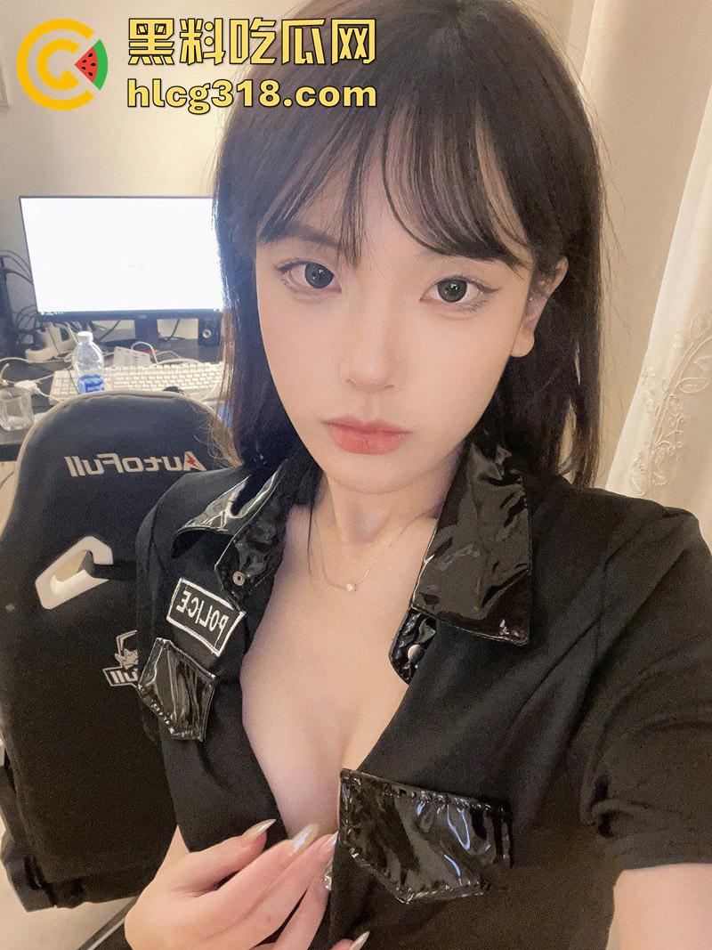 B站颜值御姐【香草姐姐】,极品身材性感尤物,私下却也是富人的母狗,被大哥后入蜜桃臀视频流出!-2