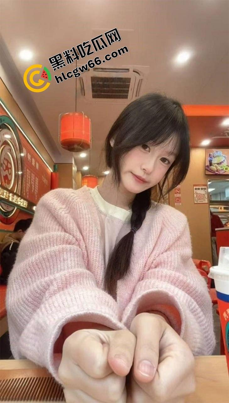 温医大骚货【潘晓蕾】私拍流出,洗澡露奶掰逼诱惑,被猛男后入干到哆嗦,床都干塌了!-5