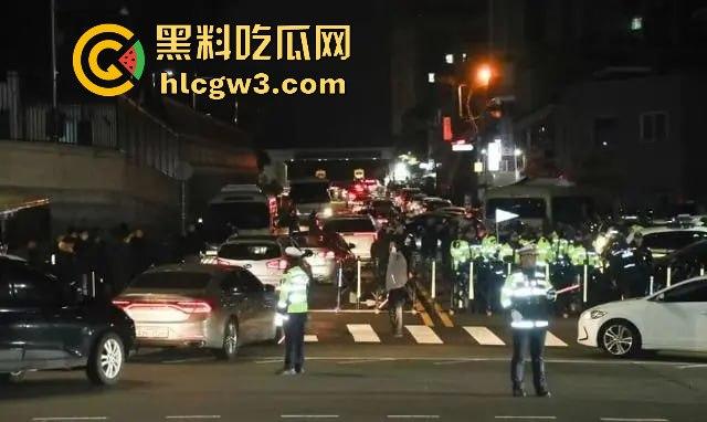 首尔之春恋爱脑总统『 尹锡悦』深夜全国戒严只为护妻子 第一夫人为让他稳住总统宝座睡遍军方高层！-29