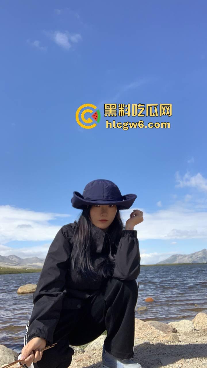 南京中医药大学红发学生妹『 徐思涵』陪金主伴游 白天是摄影师晚上是肉便器 情趣内衣换着花样骚视频流出!-15