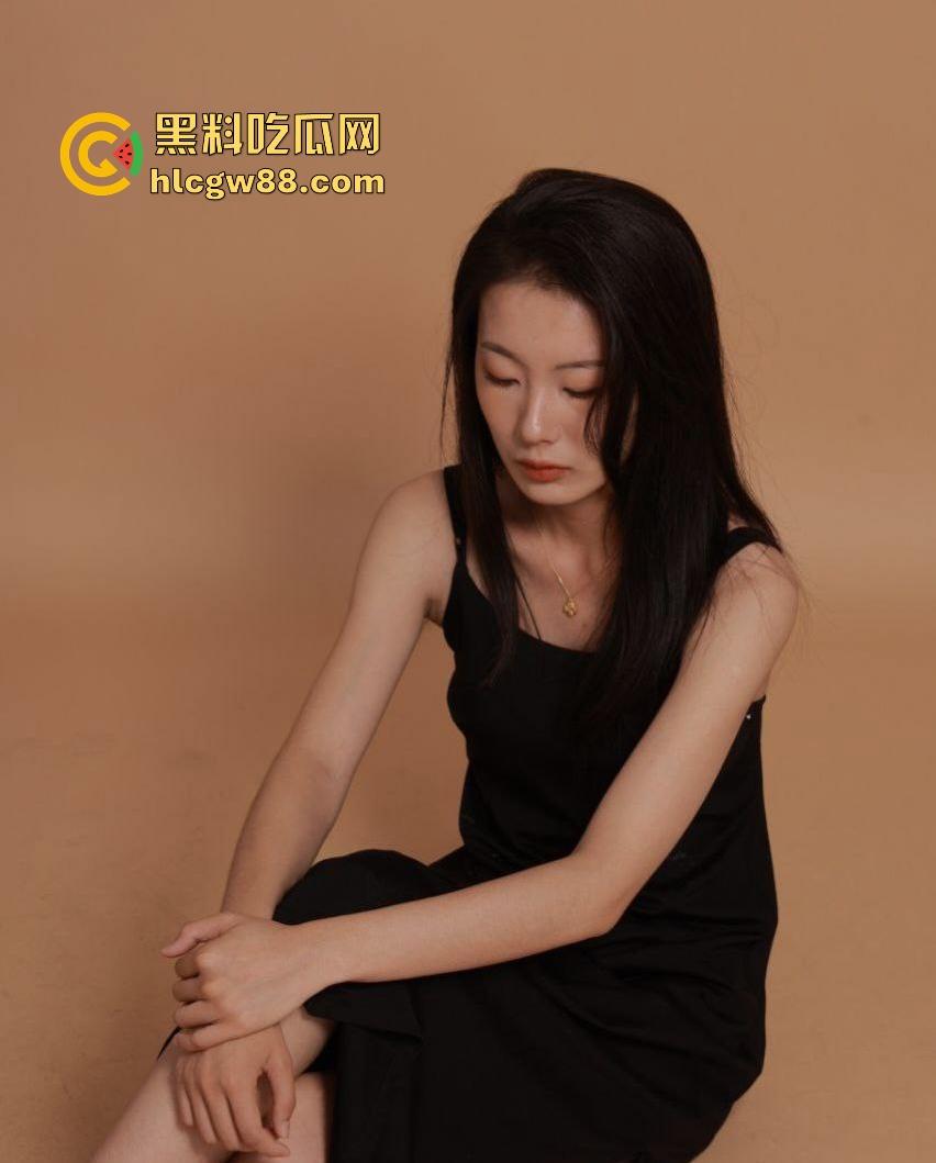 富二代真实约炮 25岁气质舞蹈老师【颜敏敏】颜值高叫床声好听 生活照对比真的太反差了！-5