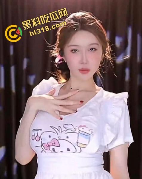 抖音女主播跳蛋十分钟大挑战,毛毯底下裙子塞着疯狂颤抖,直播忍到高潮爽到直喊老公!-4