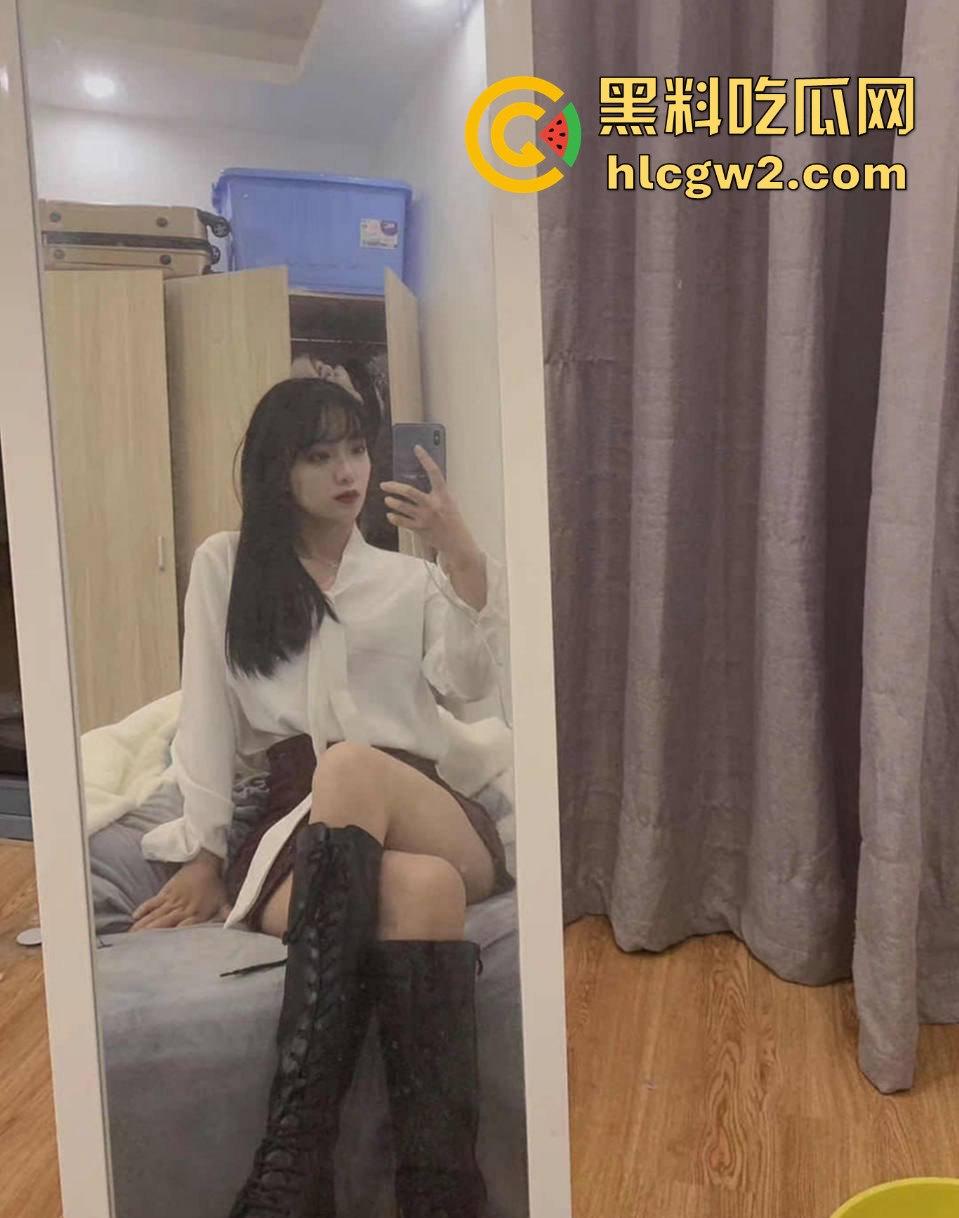 独家爆料 吉林大学校花【翟书萍】不雅视频被男友曝光！骚鸡对镜黑丝口活，怼脸拍摄竟被男友外流！-8