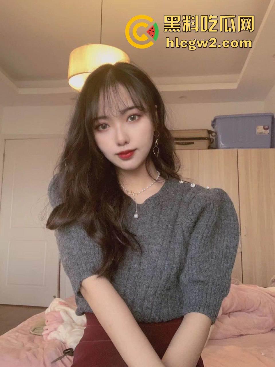 独家爆料 吉林大学校花【翟书萍】不雅视频被男友曝光！骚鸡对镜黑丝口活，怼脸拍摄竟被男友外流！-12