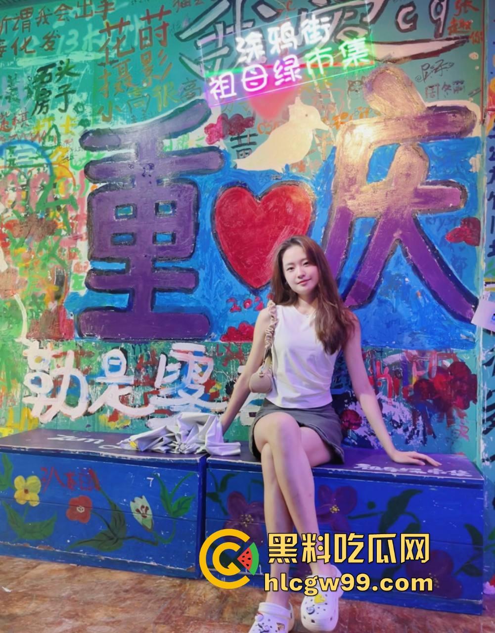 狼友投稿曝光大学生前女友【林辛】私下欠操成性,平时旅游拍美照,约炮帅哥被调教成母狗,放假就是淫乱季!-10