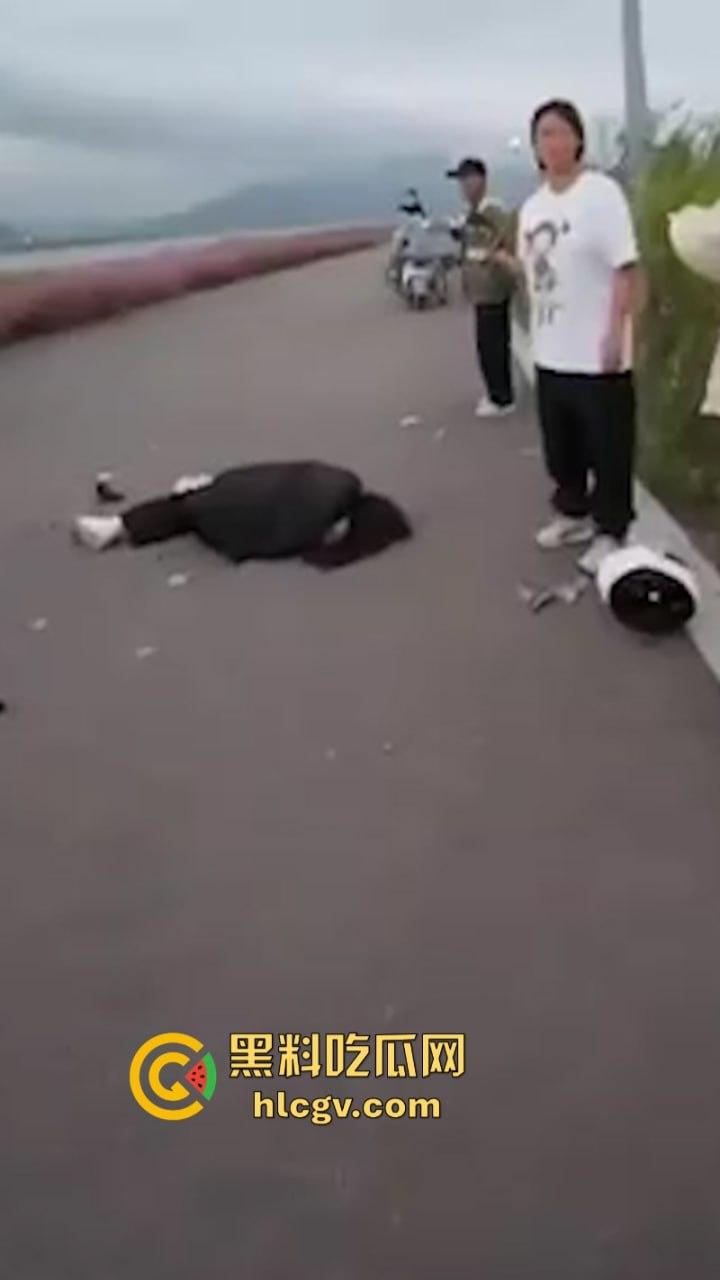 玩车就是玩命！两大学生借车带妹 超速飚车不慎相撞 一死一废-7