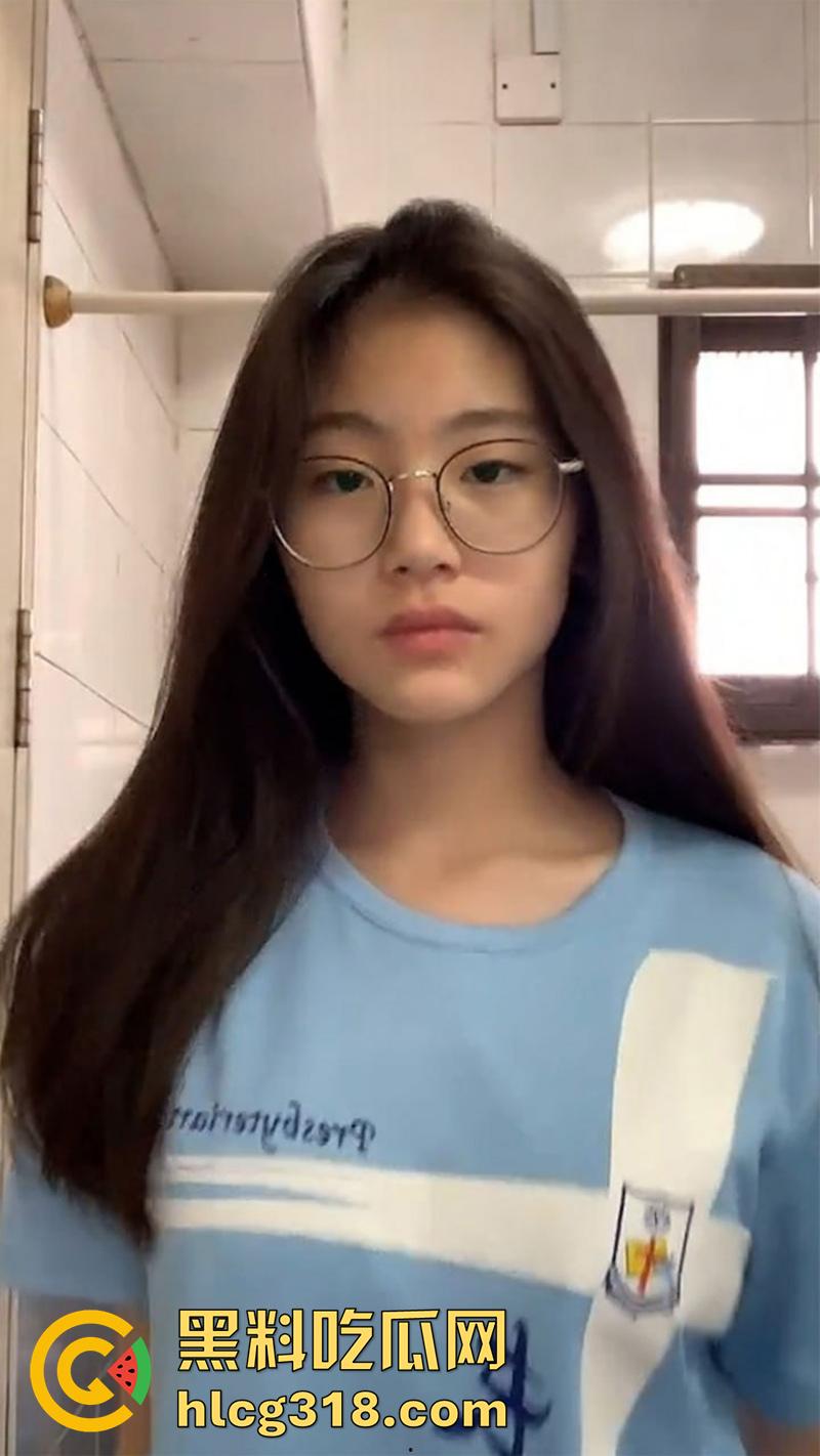 茂名一中白月光女神【梁思瑶】,脸蛋精致酮体诱人,约炮大屌体育生,后入打桩白嫩美臀。-1