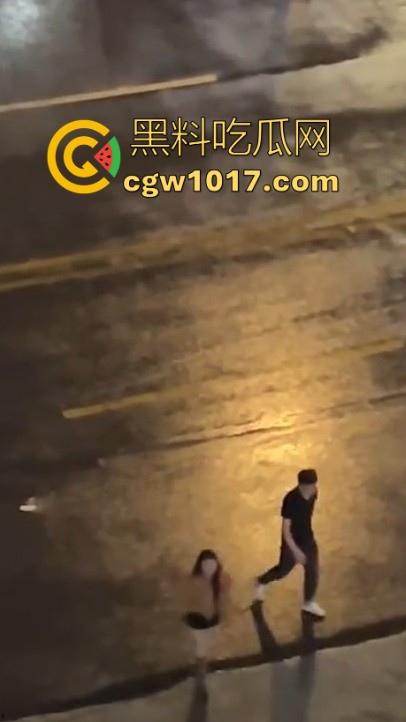 舔狗的终极下场,辛辛苦苦得到的女神一不开心就狂删自己耳光,只求女神能原谅,不是用得着这么卑微嘛!-7