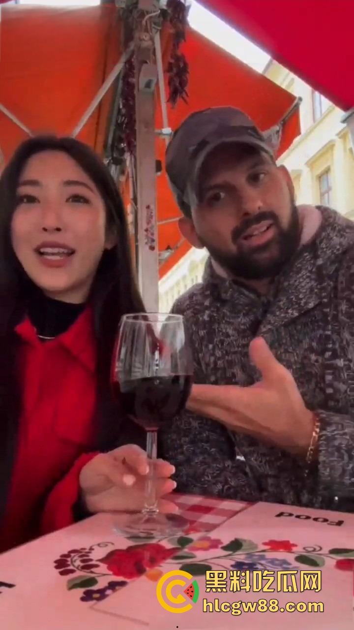 里斯本大奶留学生【胡依冉】街头被老外忽悠回家,共浴吃奶爆操随便玩,巨乳小骚逼被大屌输出!-3