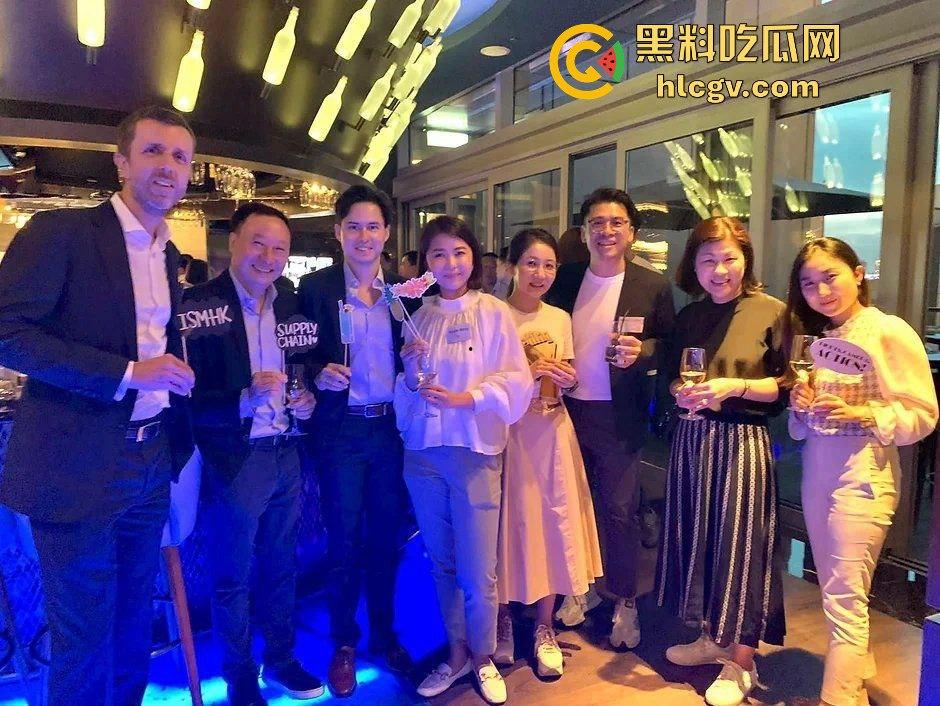 瓜友投稿：拿下肥臀巨乳人妻【孙善於】，同事鸡巴不行我来补，出轨实录让人直呼够骚！-3