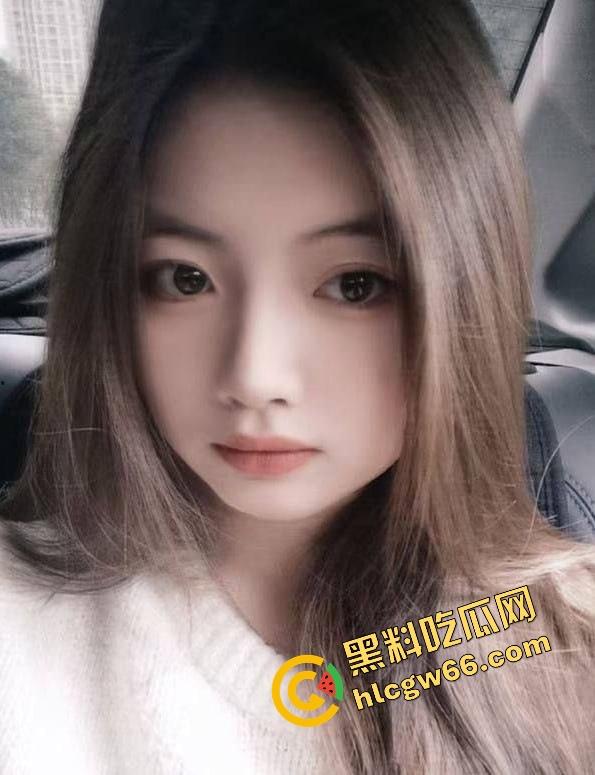 福建福清茶艺师【陈雪宜】为拉业绩认土豪做干爹，前男友怒了老子白舔三年，私拍视频全给你们看！-3