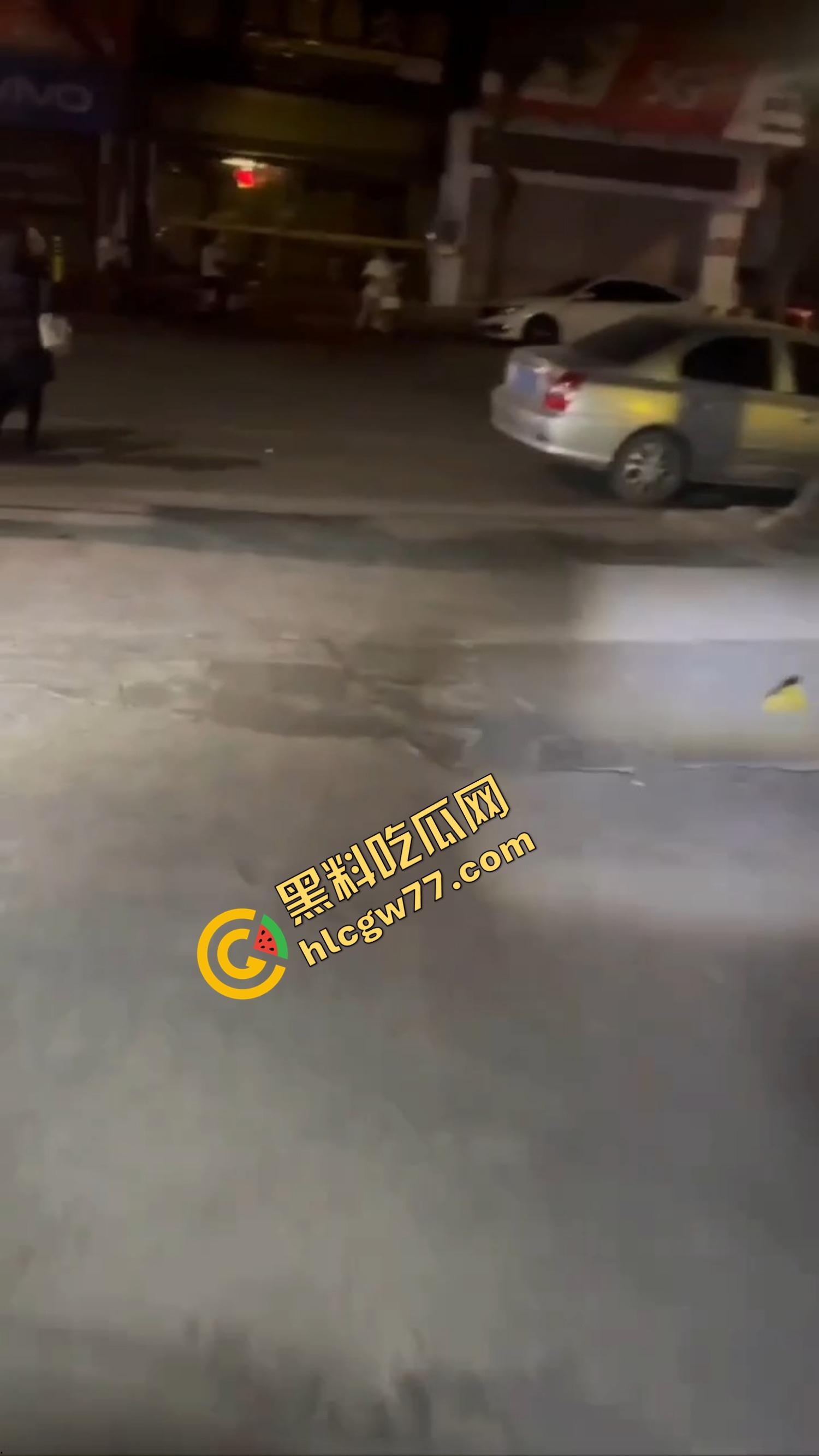 眉山最硬核电驴站街女出没 160米10分钟同意直接骑车带走 没情调没服务但你一定忘不了!-1