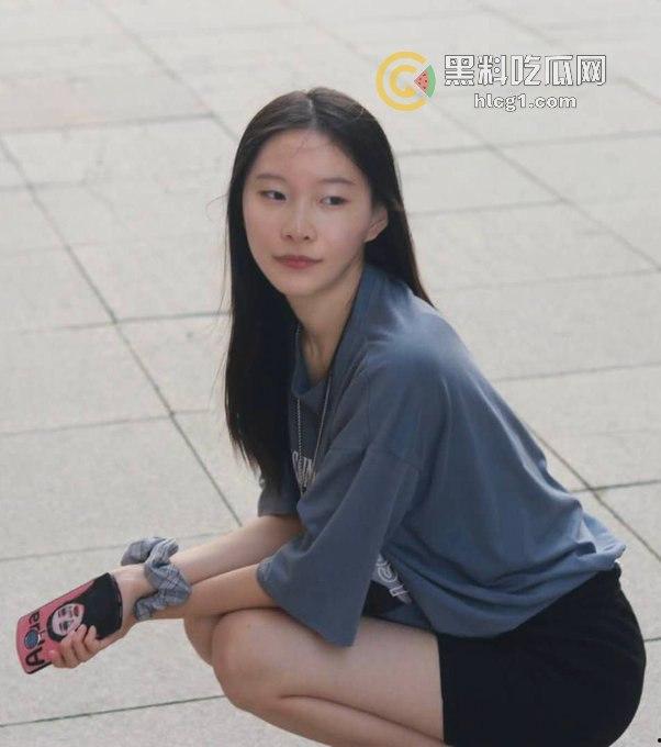 长白山旅游学院李蕾蕾的双重生活:乖巧学霸与床上荡妇的惊人对比!-3