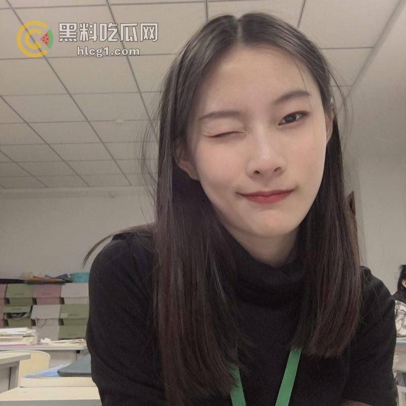 长白山旅游学院李蕾蕾的双重生活:乖巧学霸与床上荡妇的惊人对比!-5