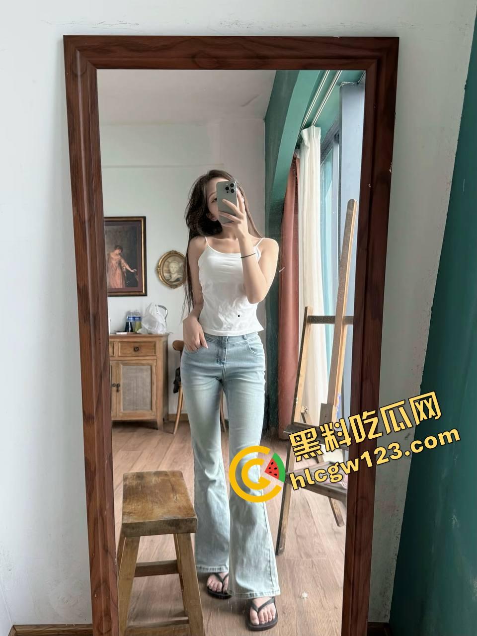 海纳百川的不是气度，是胸，这对大肉蛋上蹿下跳，撞得人脑瓜仁疼，一般人根本扛不住！-9