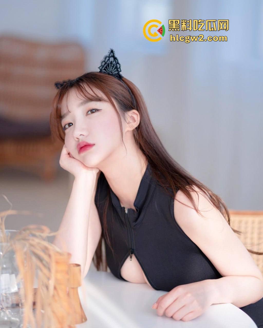 美奶来袭！韩国巨乳主播【提莫】带奶直播，风骚可爱两开花，大雷晃得人心都酥了！-2