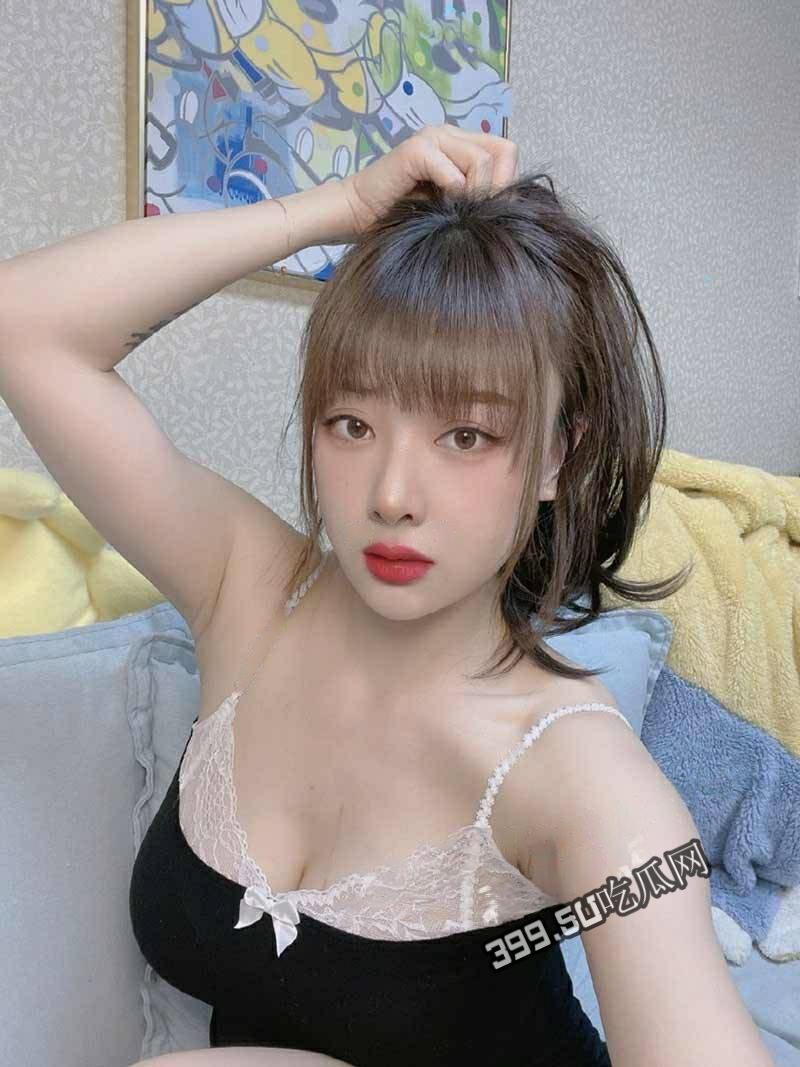 微博  抖音 甜小乜 全网首发  无忧传媒抖音百万网红  情趣内衣巨乳大尺度-2