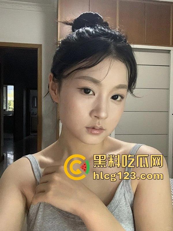 北京舞蹈学院美女李阳娜惨遭同学PUA,变态调教变成人肉尿壶,屈辱羞耻不堪入目!-3