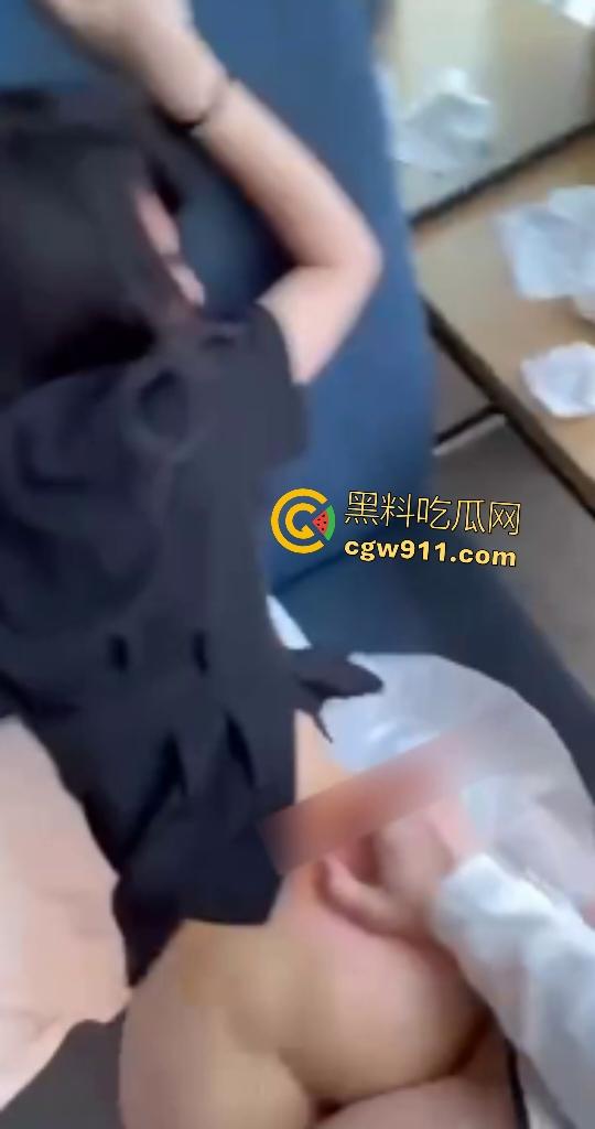 神仙颜值女大学生变骚浪母狗，金主鸡巴爆操，狂野骑乘如烈马，想不到女的骚起来不分学历！-8