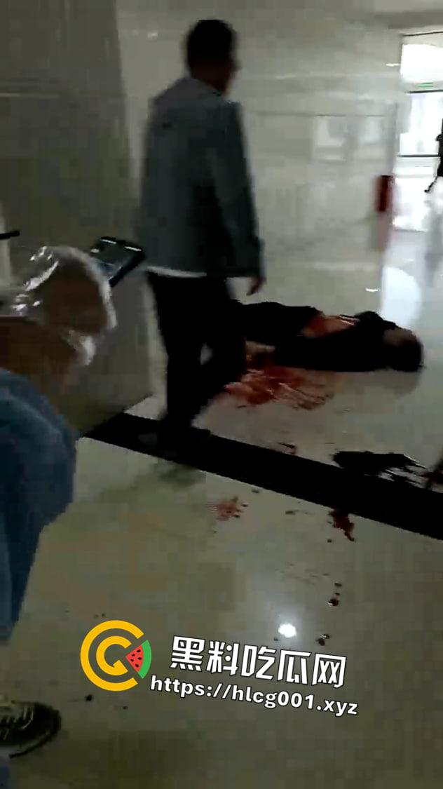 突发！云南镇雄人民医院恶性杀人致几十人受伤 两人不治身亡-4