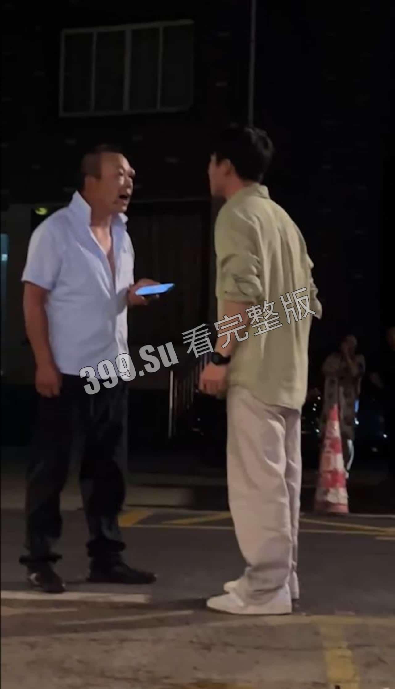 #互殴 拳打敬老院 竟旗鼓相当 果然男人还是得胖点-4