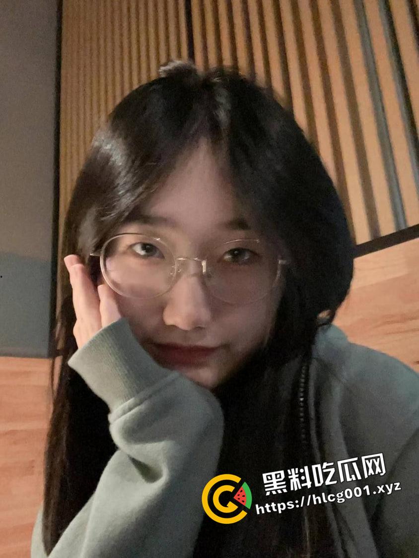 投稿爆料  网调南京音乐系反差母狗 自拍抠逼淫荡大学生 妥妥母狗一只-2