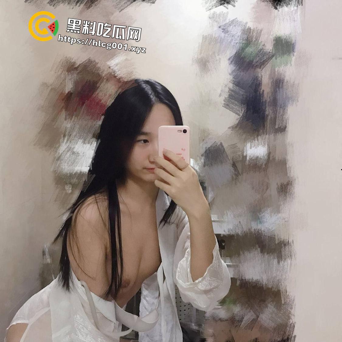 投稿爆料  网调南京音乐系反差母狗 自拍抠逼淫荡大学生 妥妥母狗一只-6