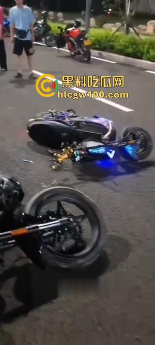 潍坊摩托集会惊爆血腥一幕:狂飙失控,骑手脑袋开花!被甩飞数米狂喷血、倒地抽搐命悬一线-6