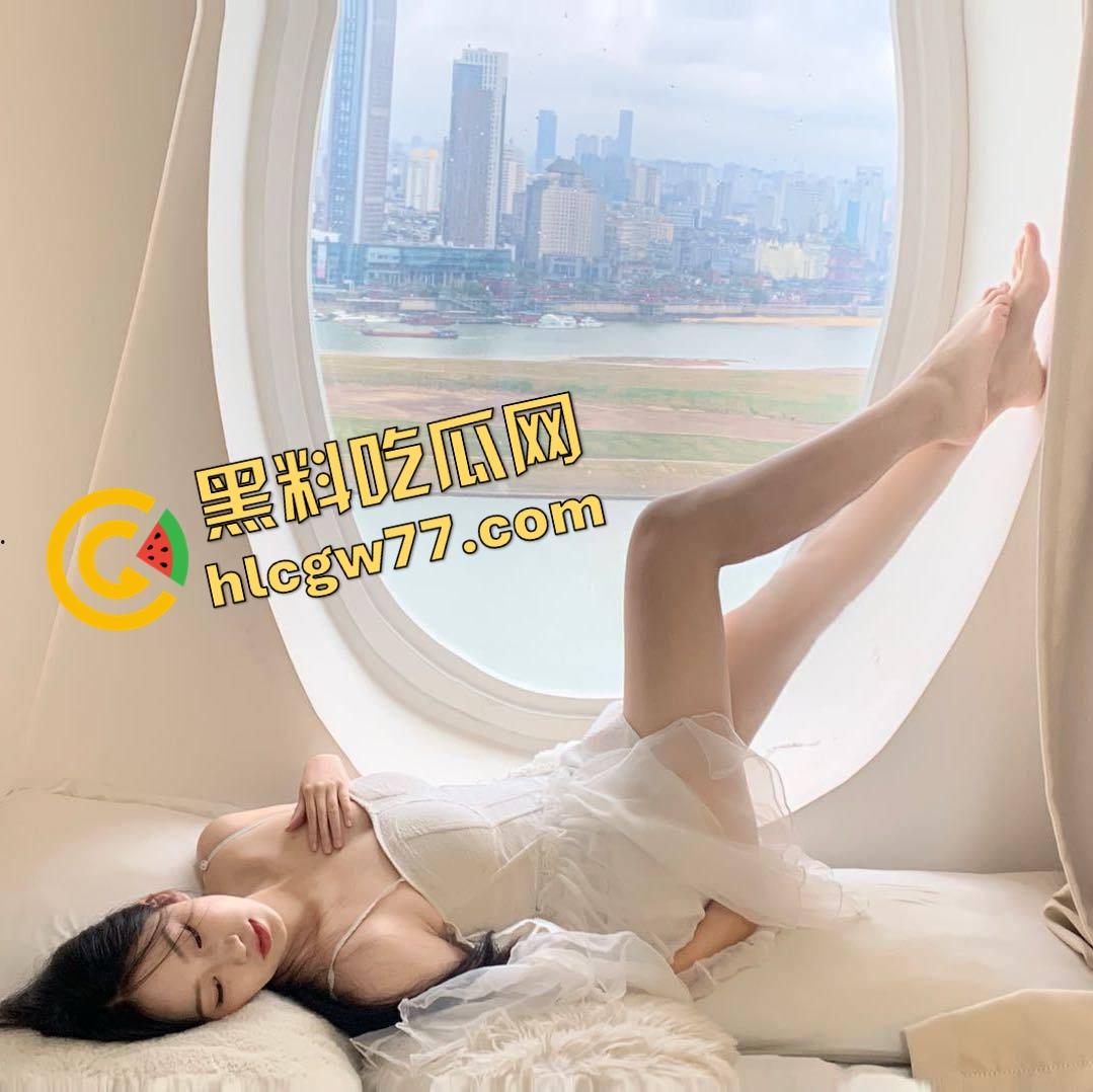 南陵学院白皮学妹『林楚楚』欲望强到自己求调教,高潮翻白眼吐舌头,被无套内射还喊喂尿打屁股!-2