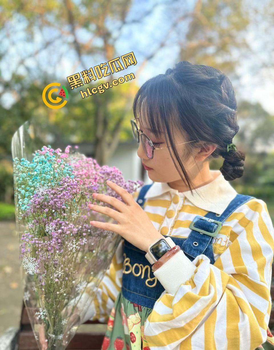 河南工业贸易职业学院反差婊『杨慧珧』爱吃鸡巴的臭母狗 毕业后和社会男友天天做爱 独家流出！-2