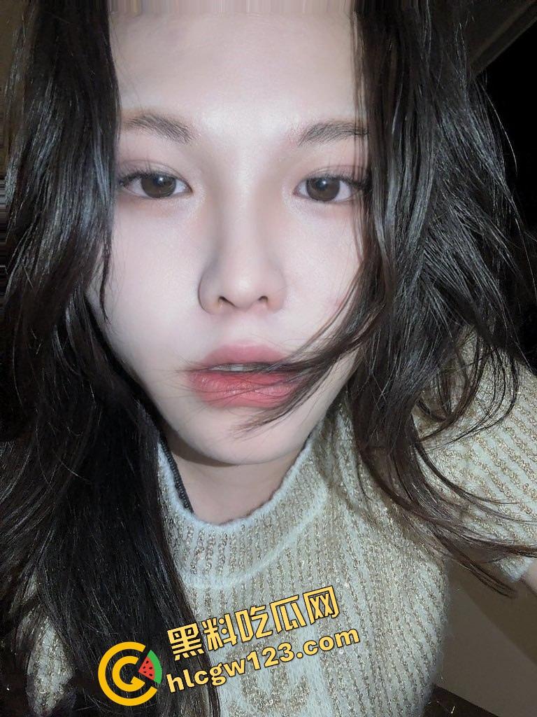 武汉理工极品软妹『舒音』奶大得能开罐头，口爆吞精三连喷，嘴巴比矿泉水还能装！-9