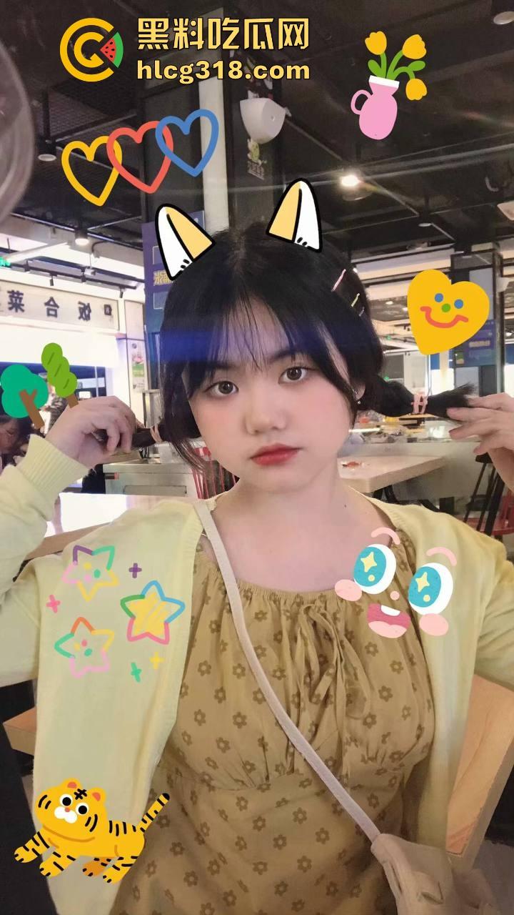 长沙网吧包间情侣激情开炮,青春期荷尔蒙爆棚,短发微胖小妹在线骑乘,小母狗爽翻天了!-2