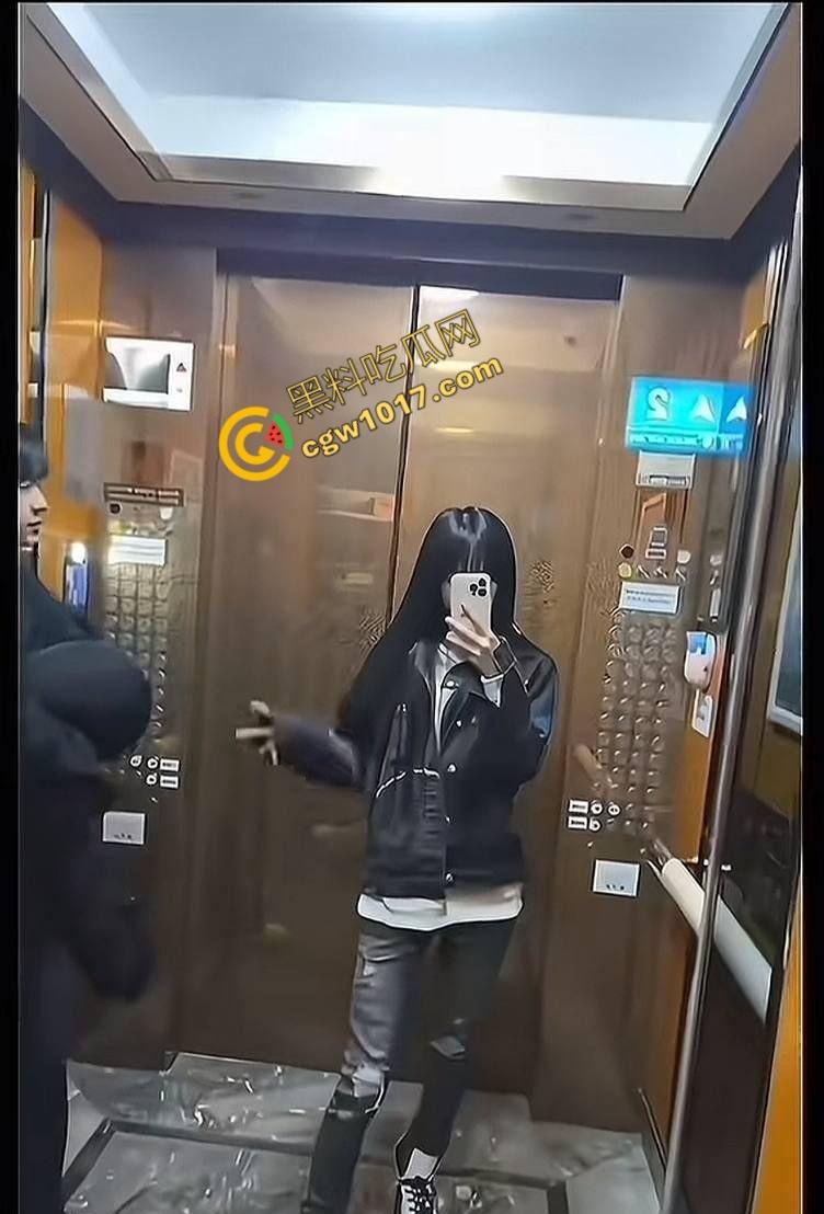 抖音百万粉丝【伍六七7】出轨视频曝光,借巡演之名与粉丝啪啪内射,夜夜笙歌逾越禁欲!-10