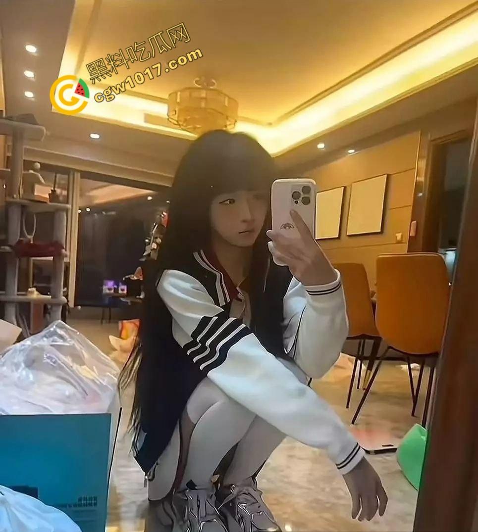 抖音百万粉丝【伍六七7】出轨视频曝光,借巡演之名与粉丝啪啪内射,夜夜笙歌逾越禁欲!-11