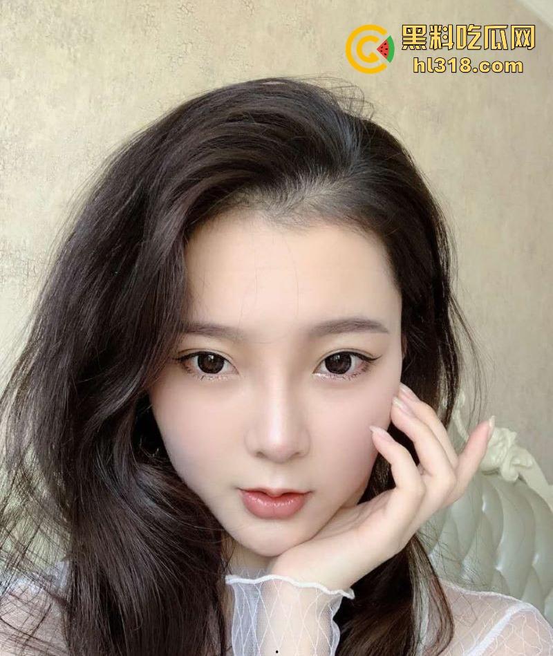 清纯舞蹈系校花调教视频流出,舞姿轻盈如燕,私下却被炮友调教,舞蹈服勾勒完美曲线化身淫荡尤物!-1