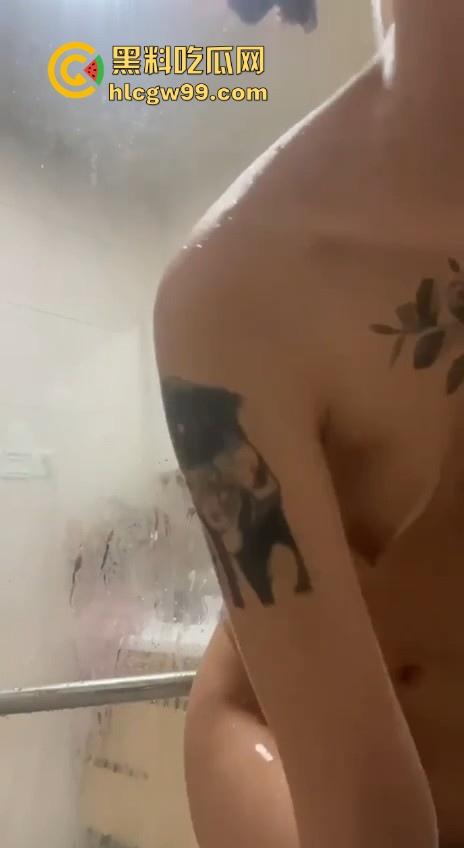 广西清纯美艳小妹【杨柔】自慰视频流出，童颜黑母狗在线调教，诱惑不断！-9