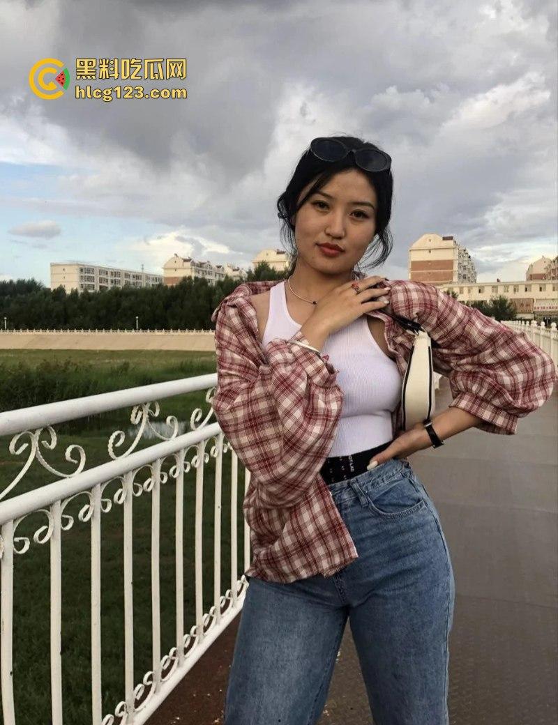 内蒙古赤峰市大板镇小网红 arong 高冷女神背着男友性滥交！男友发现后被绿后全网曝光母狗私人信息和被操私拍！-10