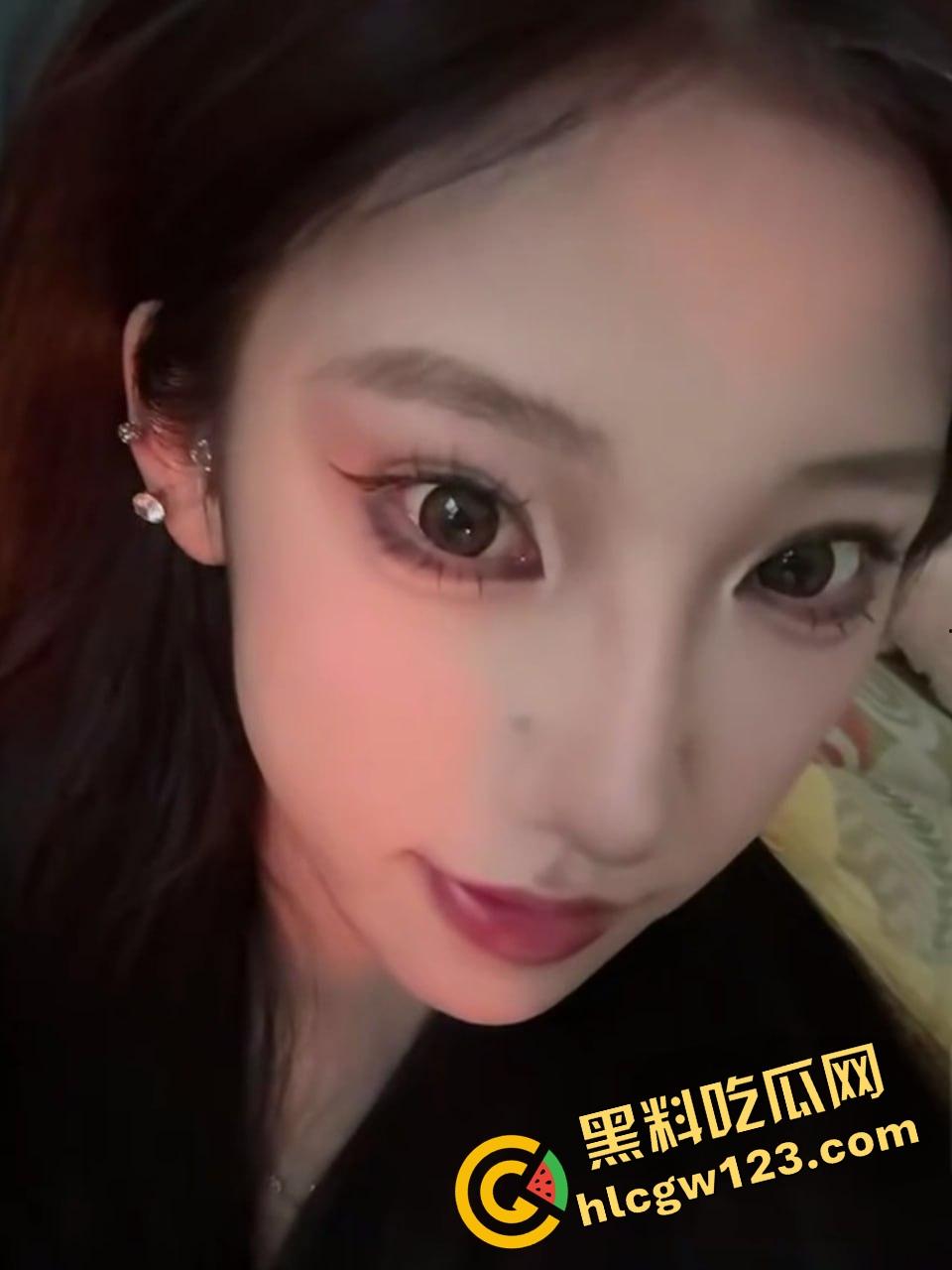 厦门高端外围唐雪妮首次下海视频惊天曝光，巨乳肥臀被金主调教臀红后入超长大屌全没入！-5